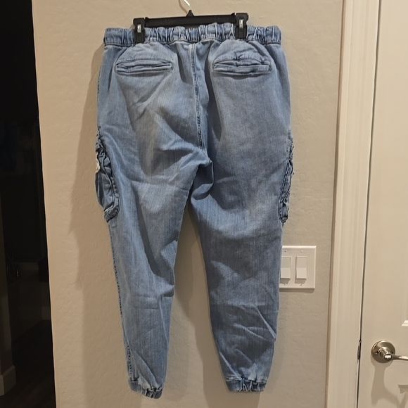 Sun + Stone Light Blue Relaxed Cargo Jeans - Picture 2 of 7